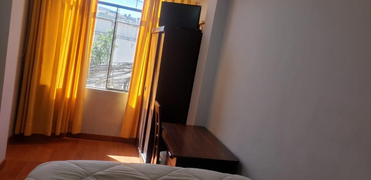A Un Minuto Del Aeropuerto Sientase Como En Casa Куско Екстериор снимка